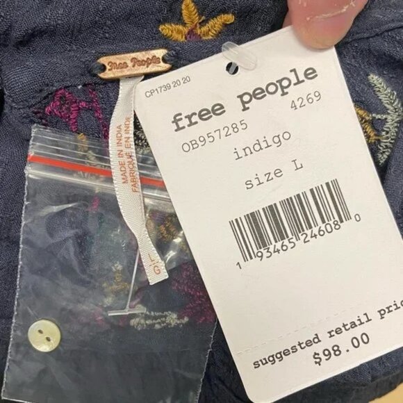 NWT Free People Wildflowers Indigo Blue Blouse Floral Print Size Large Top Boho‎ - Picture 3 of 6